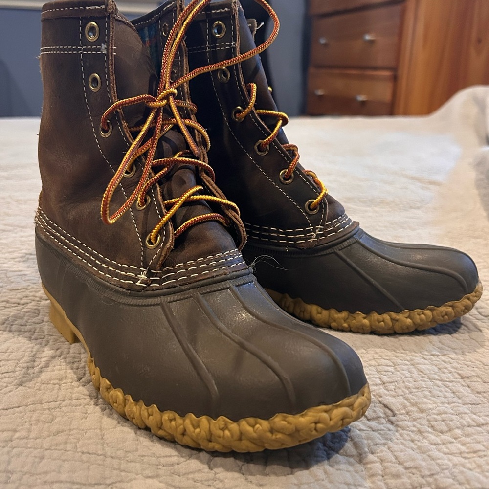 Bean Boots! Size 7